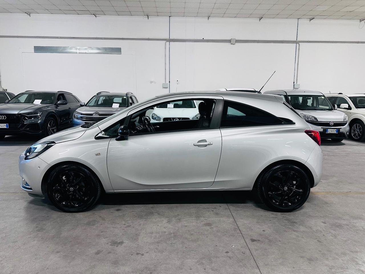 Opel Corsa 1.2 Coupé b-Color