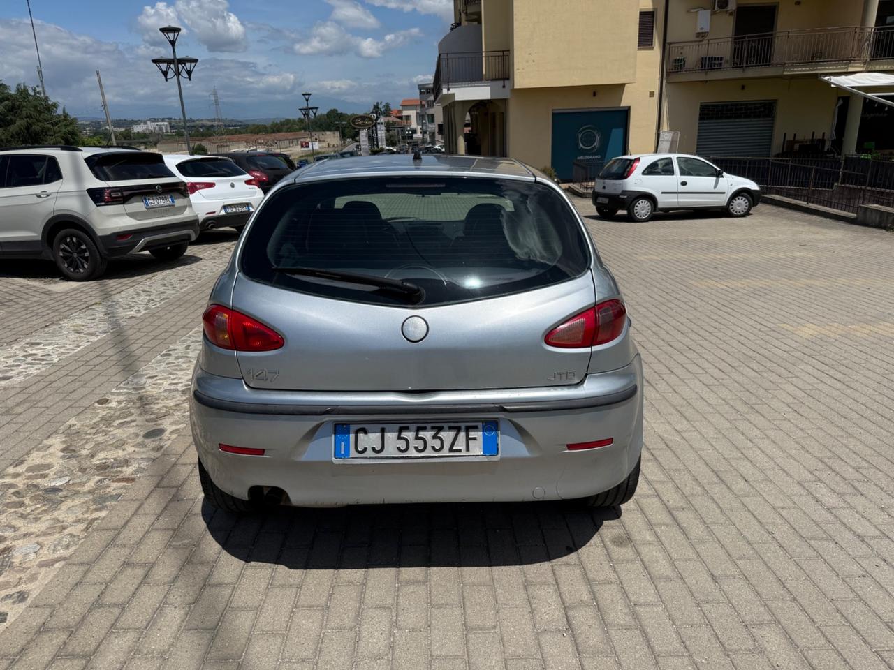 Alfa Romeo 147 1.9 JTD (115 CV) cat 5p. Distinctive
