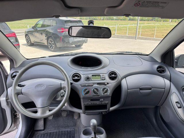 TOYOTA Yaris 1.0i 16V cat 5 porte OK neopatentati