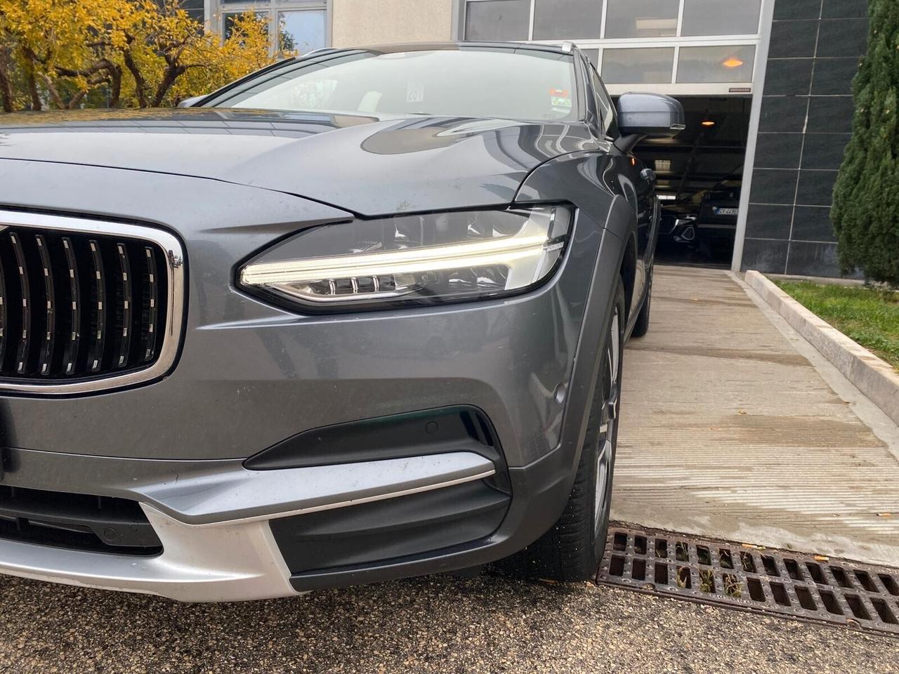 Volvo V90 Cross Country D4 AWD Geartronic