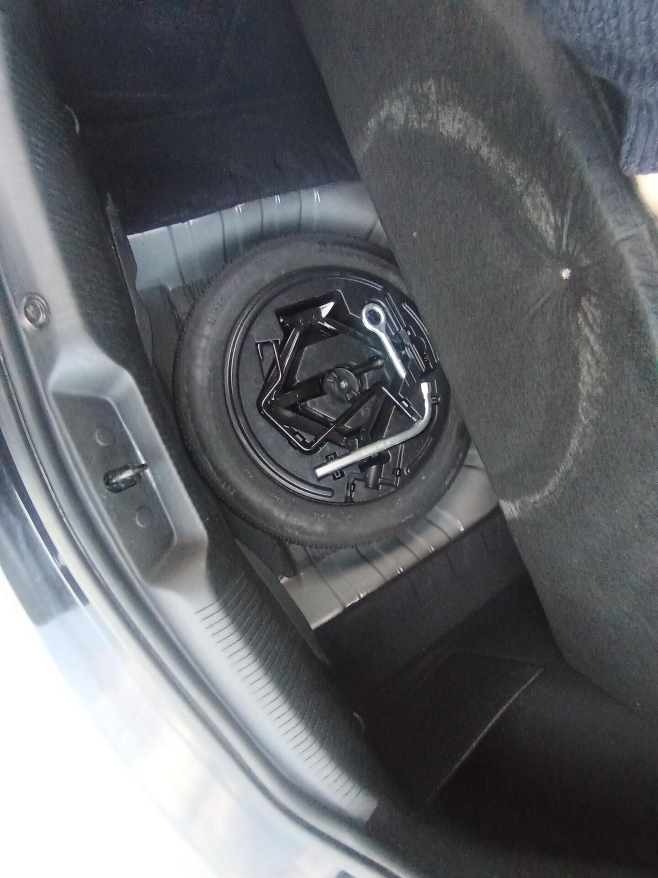 Alfa Romeo Giulietta 1.6 JTDm 120 CV RESTAYLING UNIPRO BEN TENUTA