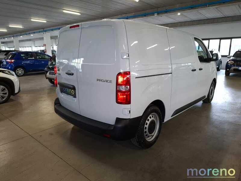 Toyota Proace 1.5d 120 CV S&S 10q 4p Medium Comfort
