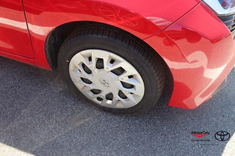 Toyota Aygo Connect 1.0 VVT-i 72 CV 5 porte x-play