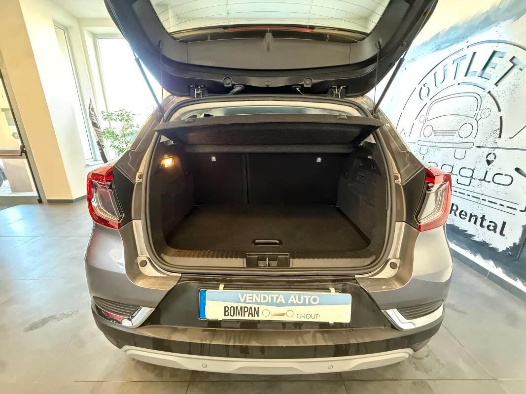 Renault Captur 1.6 E-Tech hybrid Intens 145cv auto