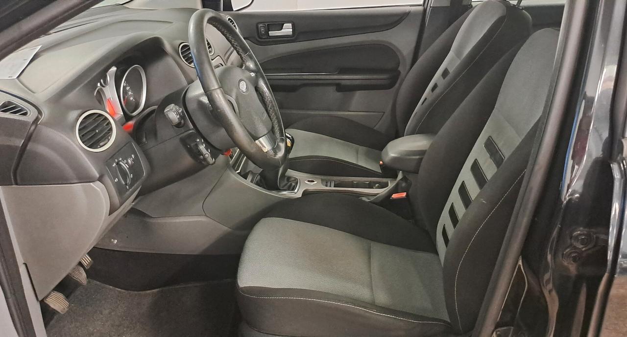 Ford Focus 1.6 5p. Bz.- GPL Titanium