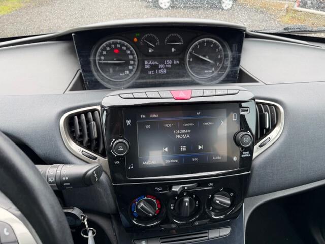 Lancia Ypsilon 1.0 FireFly 5 porte S&S Hybrid Gold