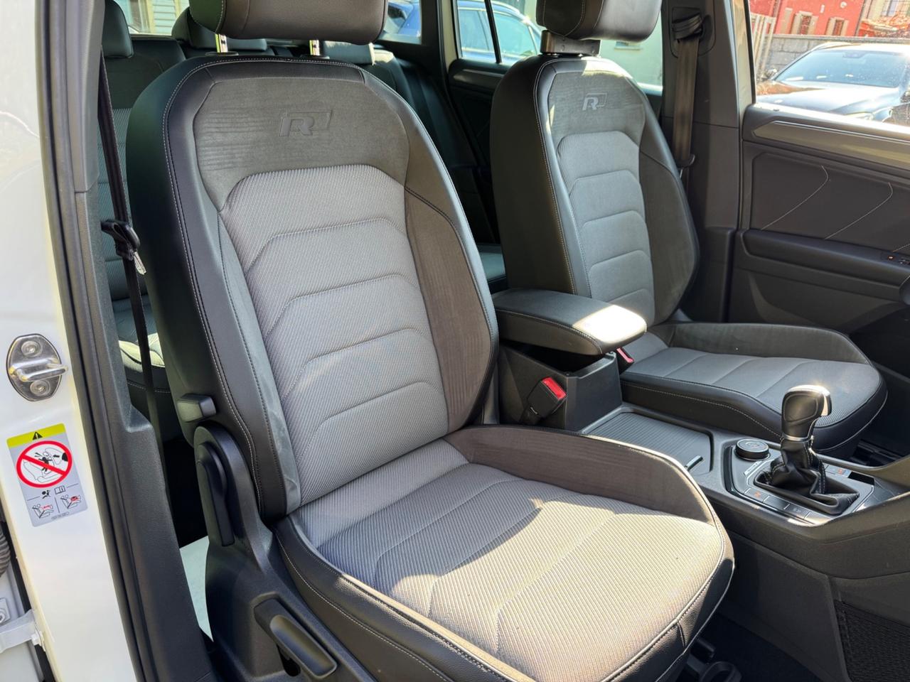 Volkswagen Tiguan 2.0 BiTDI SCR DSG 4MOTION Advanced R-Line BMT