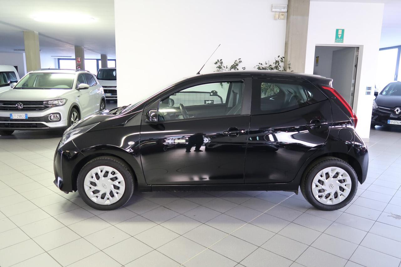 Toyota Aygo Connect 1.0 VVT-i 5 porte x-cool Automatica