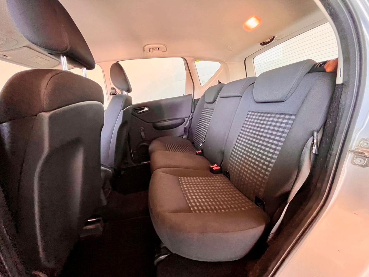 Mercedes-benz A 150 A 150 BlueEFFICIENCY Coupé Avantgarde