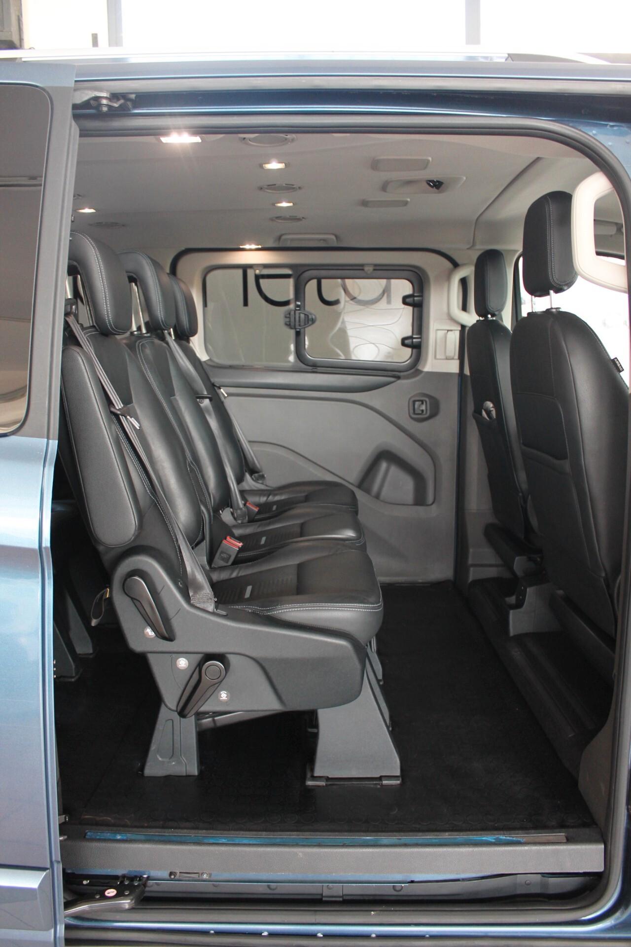 Ford Tourneo Custom 320 2.0 EcoBlue 185CV aut. PC Active