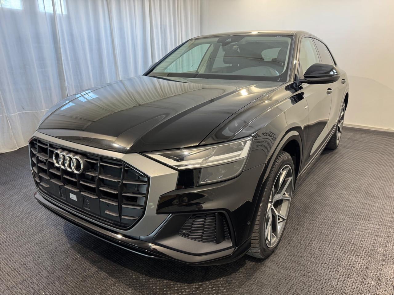Audi Q8 45 TDI quattro tiptronic Sport