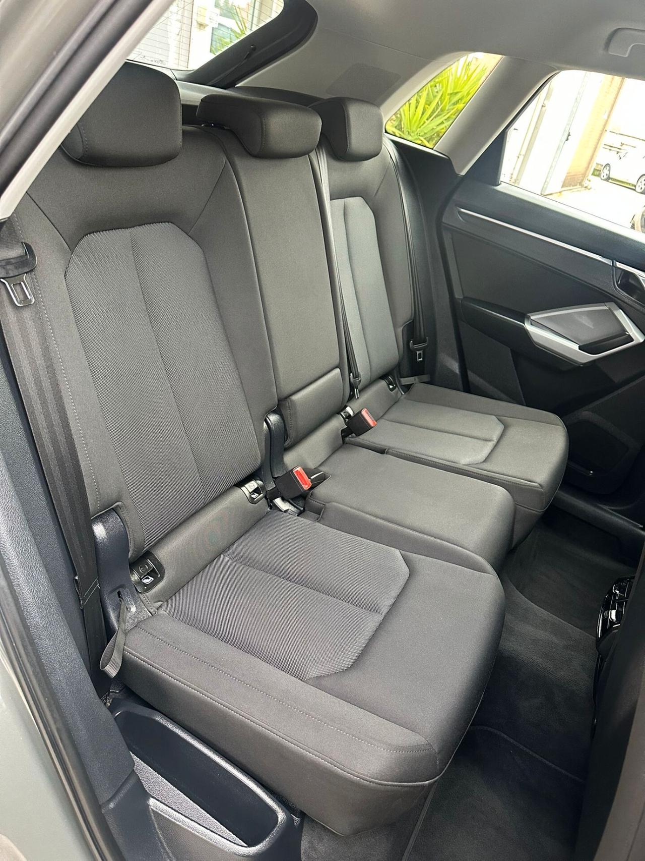 Audi Q3 35 TDI S tronic 2.0 150 CV Advanced FARI MATRIX