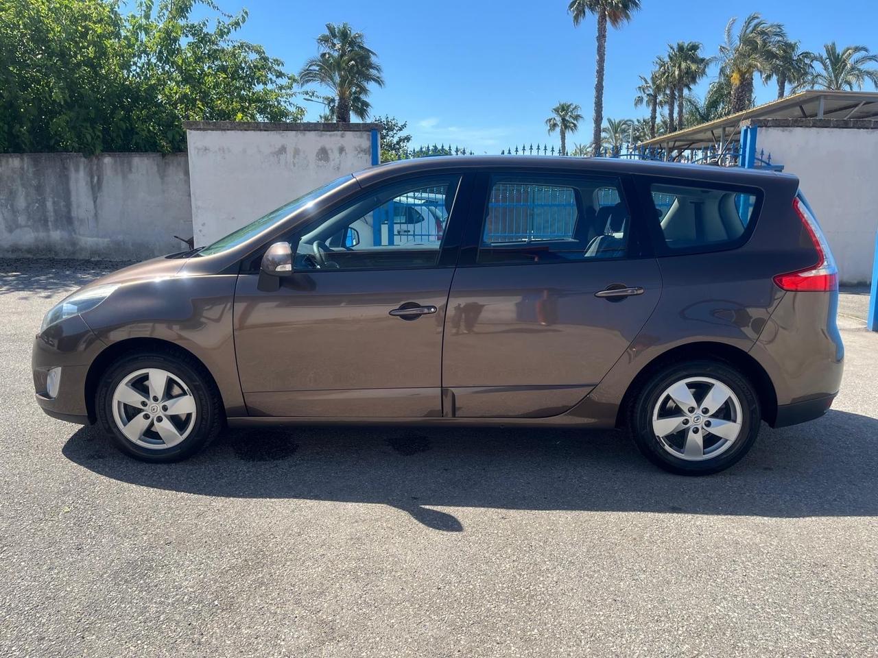 Renault scenic xmode-7 posti -1.5 dci-2011