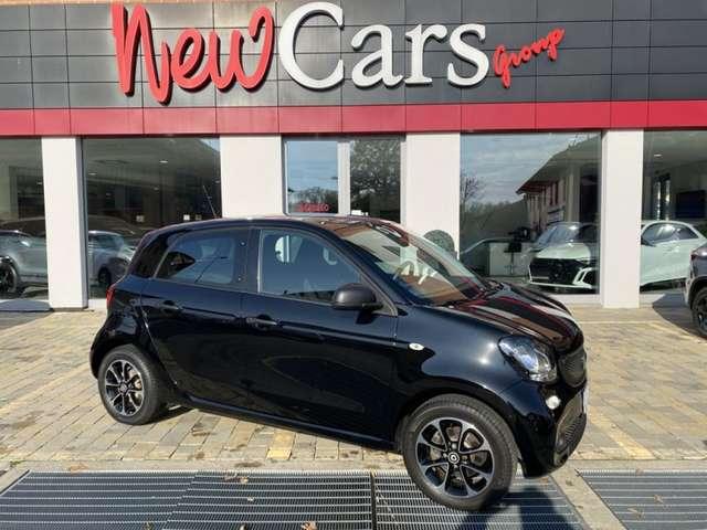 smart forFour 60 1.0 Black Passion TETTO PANORAM.-CRUISE-15"