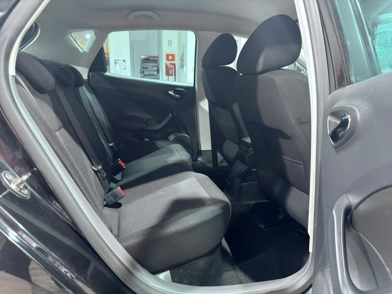 SEAT IBIZA 1.6 105CV 5p SPORT - NEOPATENTATI