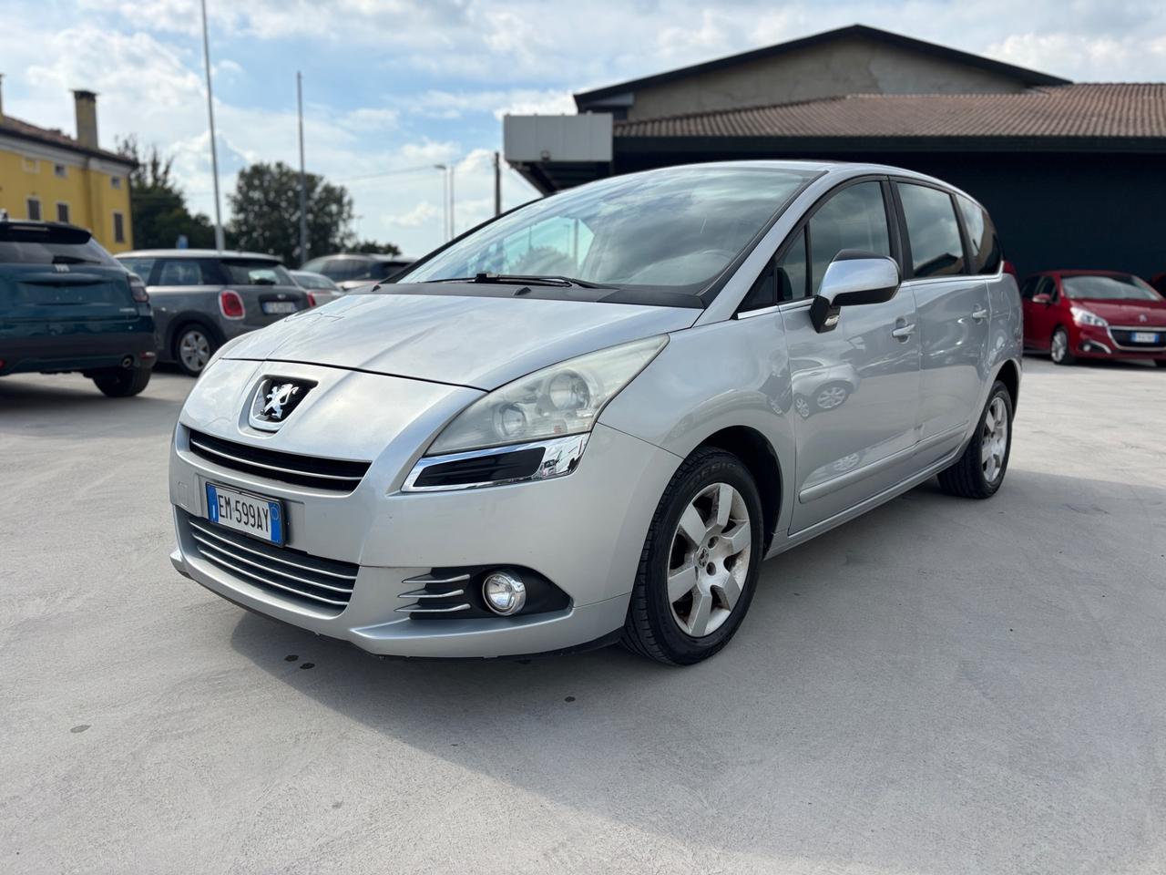 Peugeot 5008 1.6 HDi 112CV Access