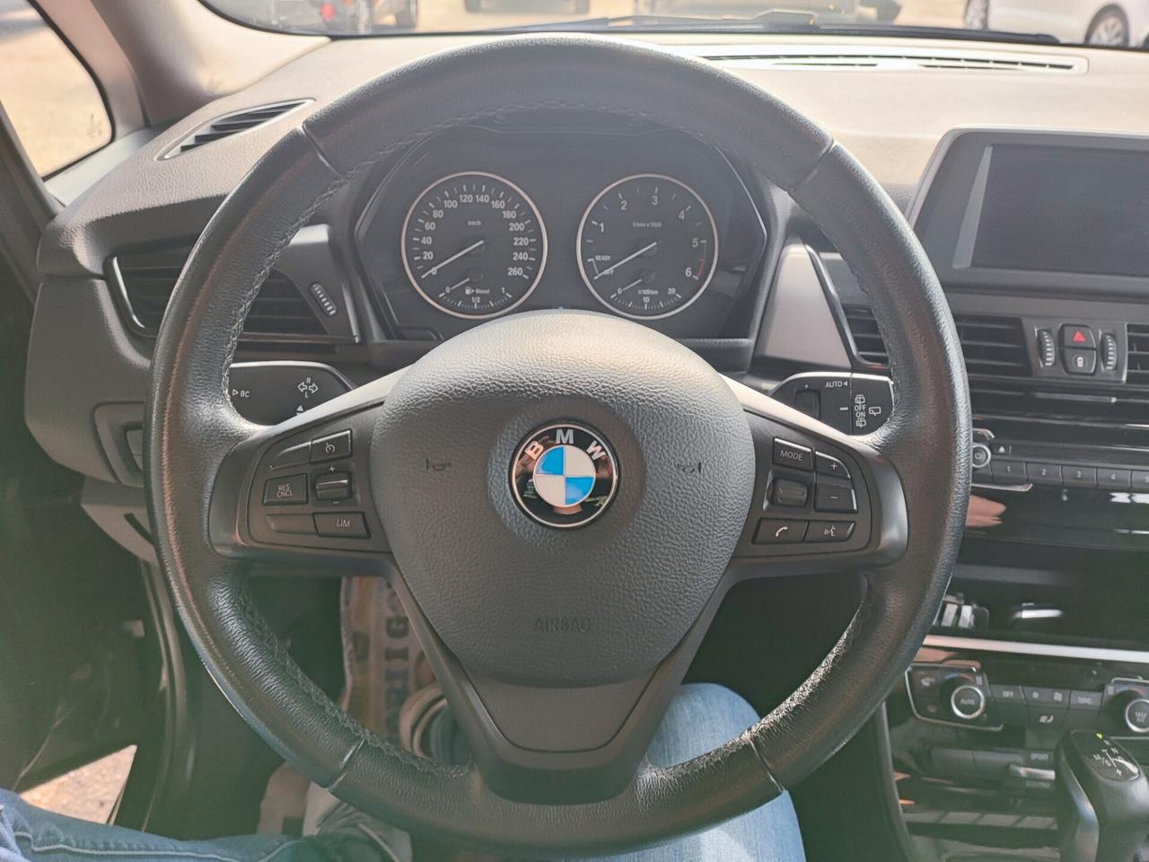 Bmw 2er Active Tourer 218d Luxury