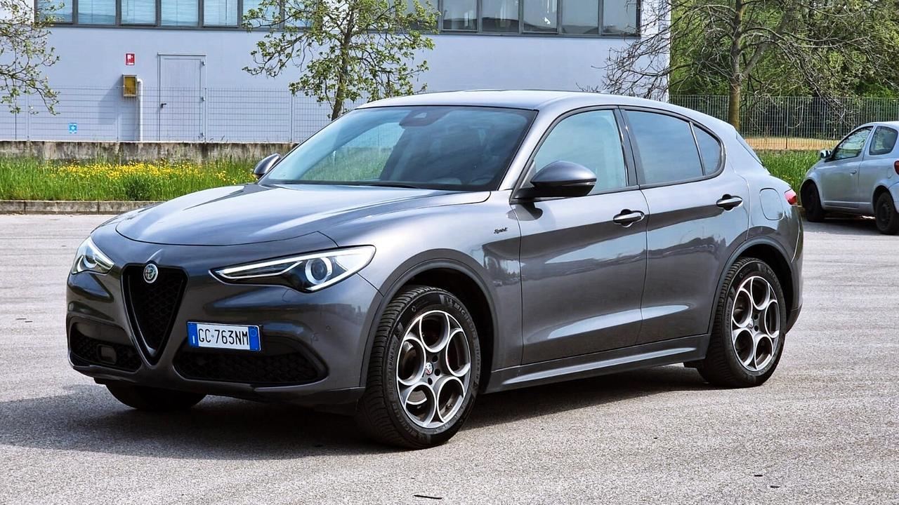 Alfa Romeo Stelvio 2.2 Turbodiesel 190 CV AT8 Q4 Sprint