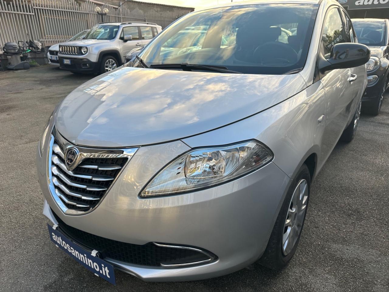 Lancia Ypsilon 0.9 TwinAir 85 CV 5 porte S&S DFN Gold