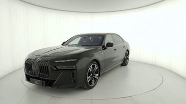 BMW Serie 7 G70 - i7 xdrive60 MSport