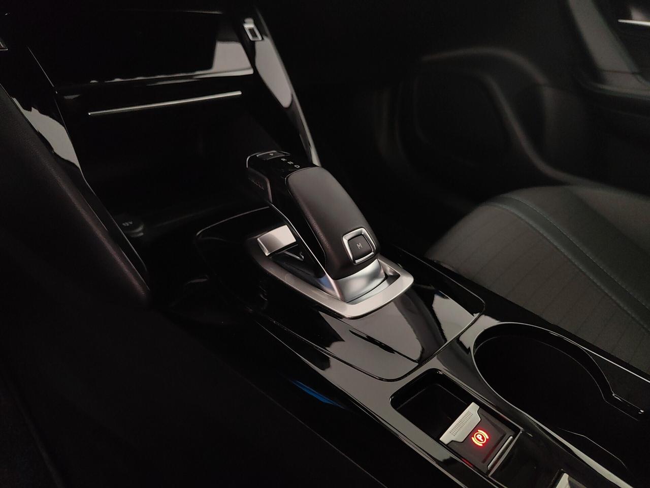 Peugeot 2008 BlueHDi 130 S&S EAT8 Allure Pack