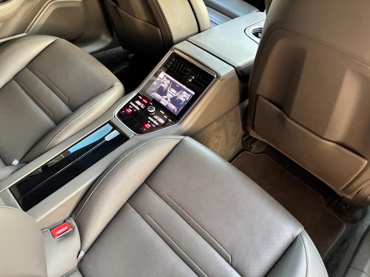 Porsche Panamera 2.9 4