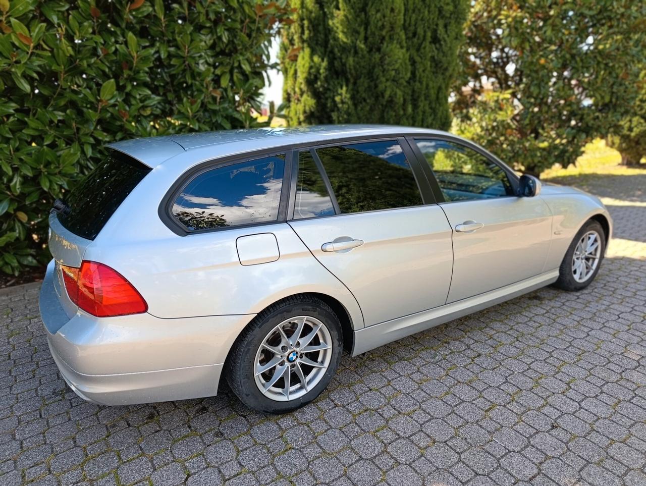Bmw 318d 2.0 143cv automatica #GM