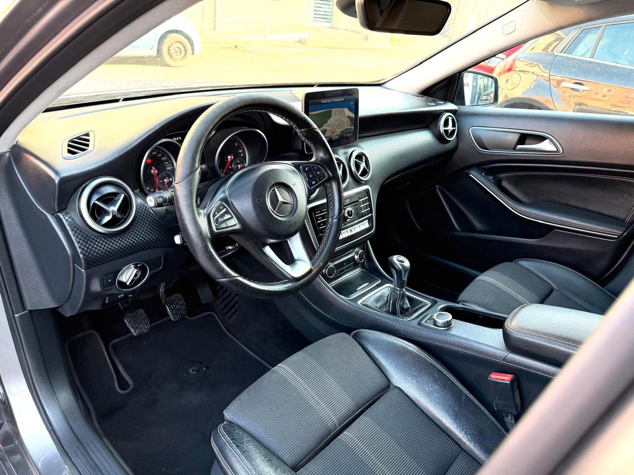 Mercedes-benz A 180 160 d Premium