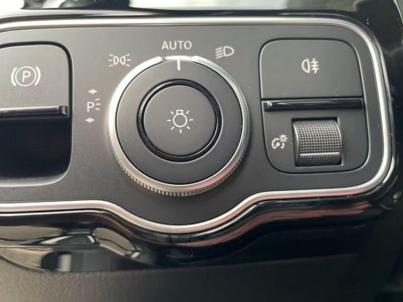 Mercedes-Benz Classe A A 200 d Premium AMG LED NAVI