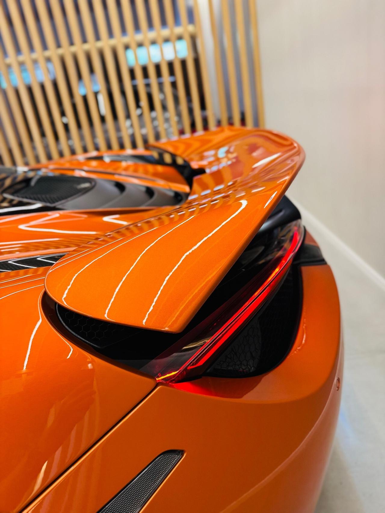 Mclaren 720S Coupé PERFORMANCE PACK MSO FULL GARANZIA PERMUTE