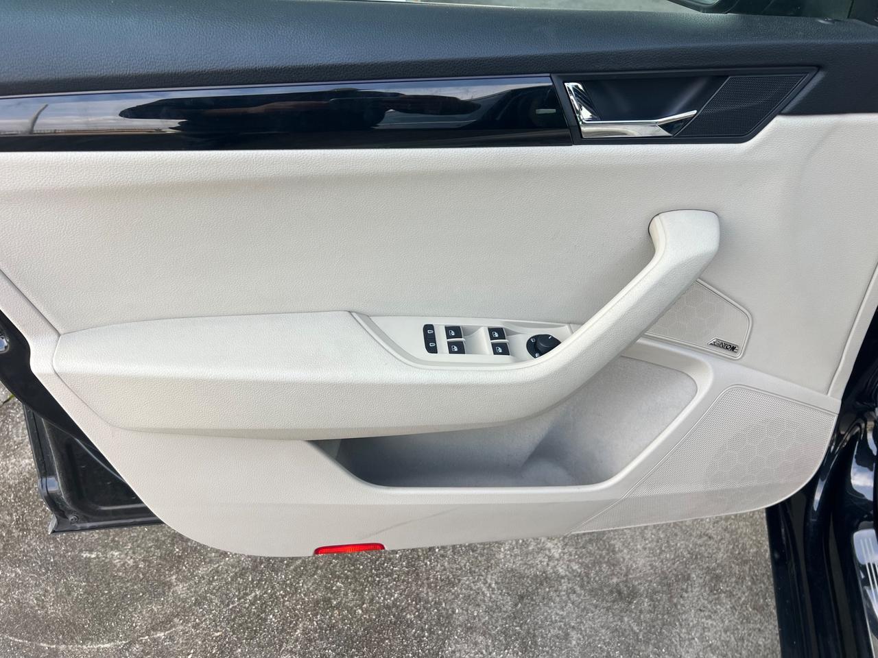 Skoda Superb 2.0 TDI 190 CV DSG Laurin&Klement FINANZIABILE