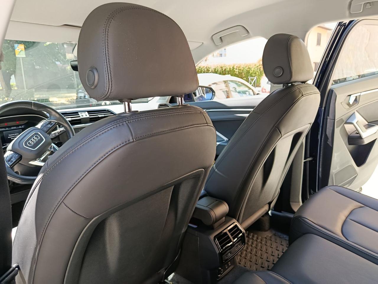Audi Q3 2.0 TDI Business #6230