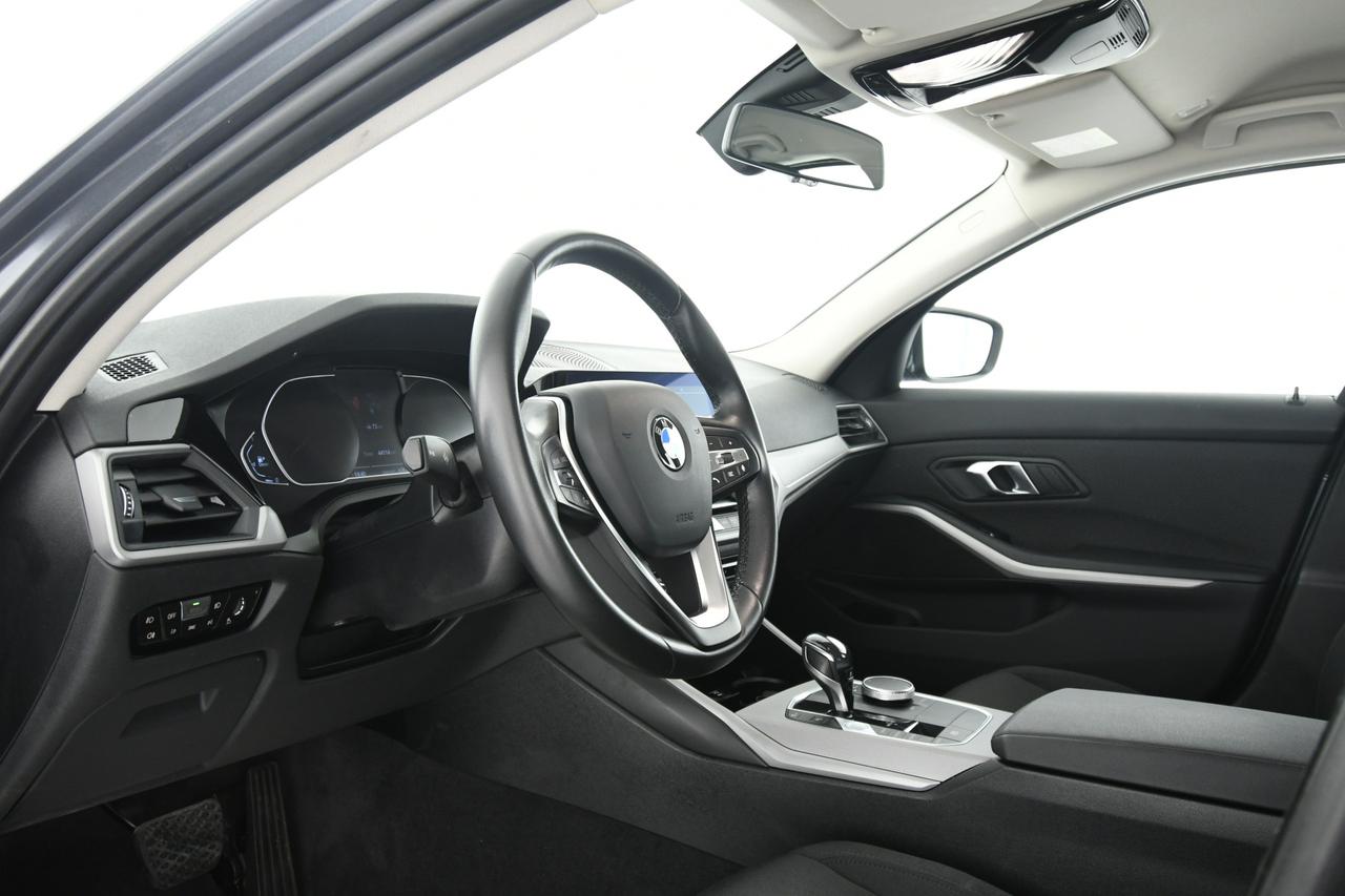 BMW 320d mhev 48V xdrive Business Advantage auto APP CONNECT+LED