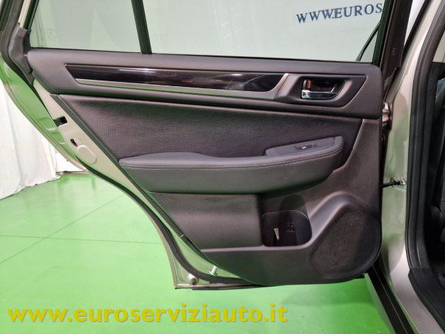 SUBARU OUTBACK 2.0d-S Lineartronic Unlimited