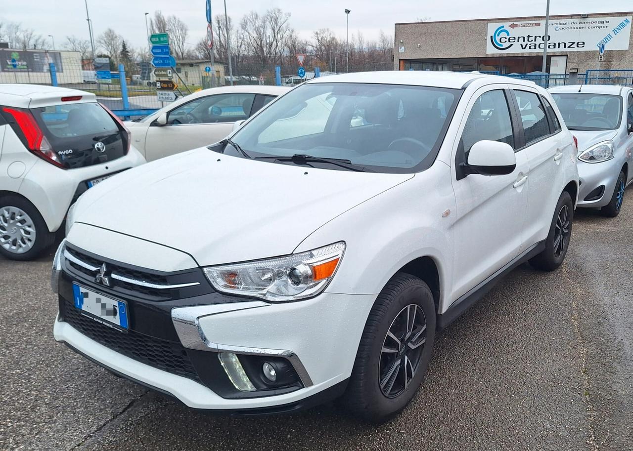 Mitsubishi ASX 1.6 Navy Plus