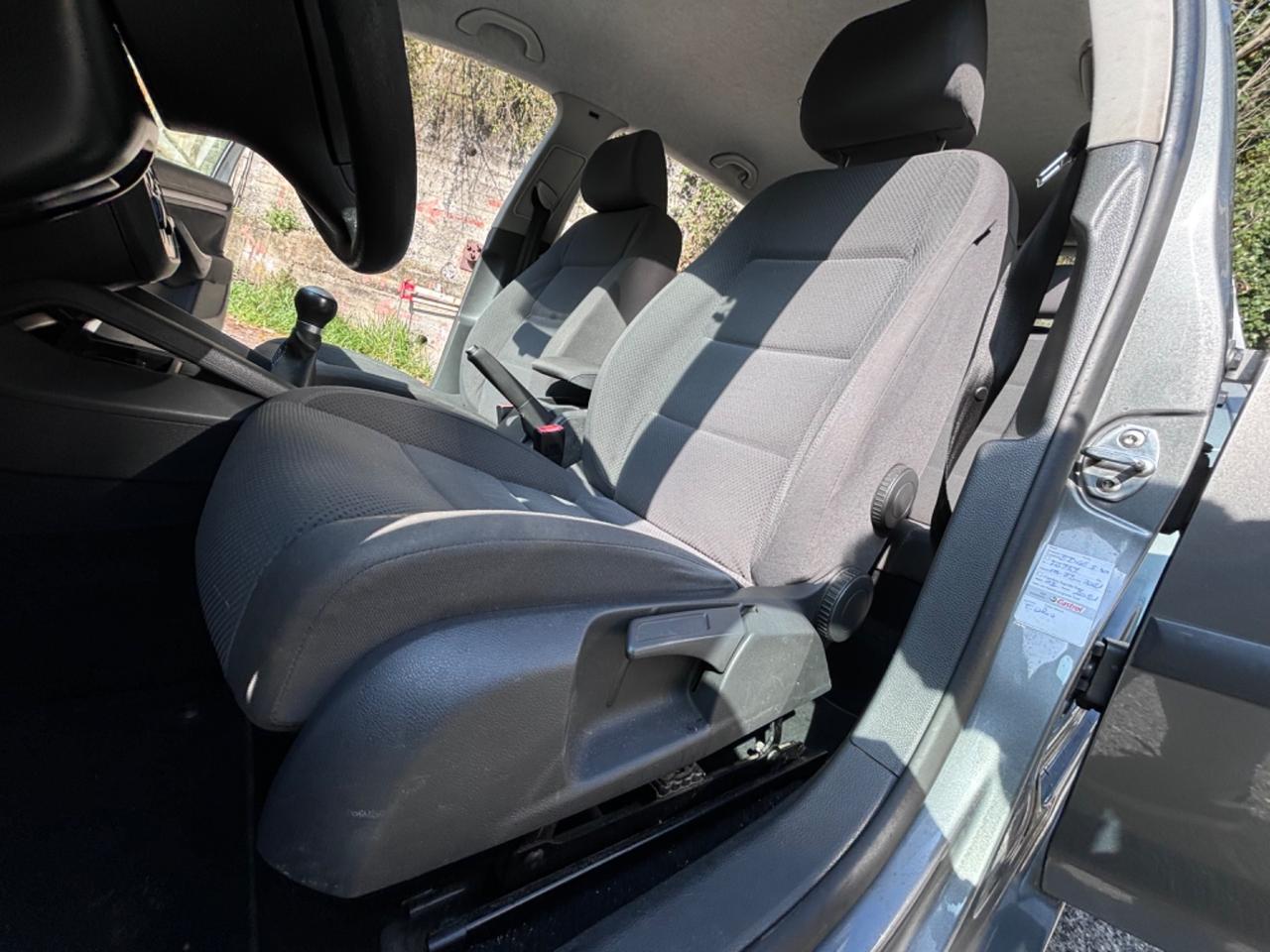 Volkswagen Golf 1.6 16V FSI 5p. Sportline