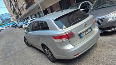 Toyota Avensis 2.2 D-4D Wagon Sol Plus