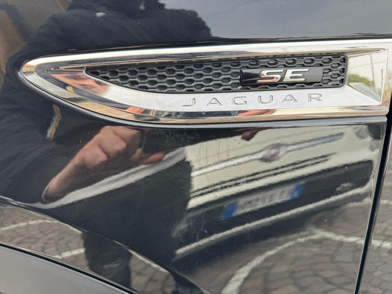 Jaguar E-Pace 2.0D 180 CV AWD aut. R-Dynamic