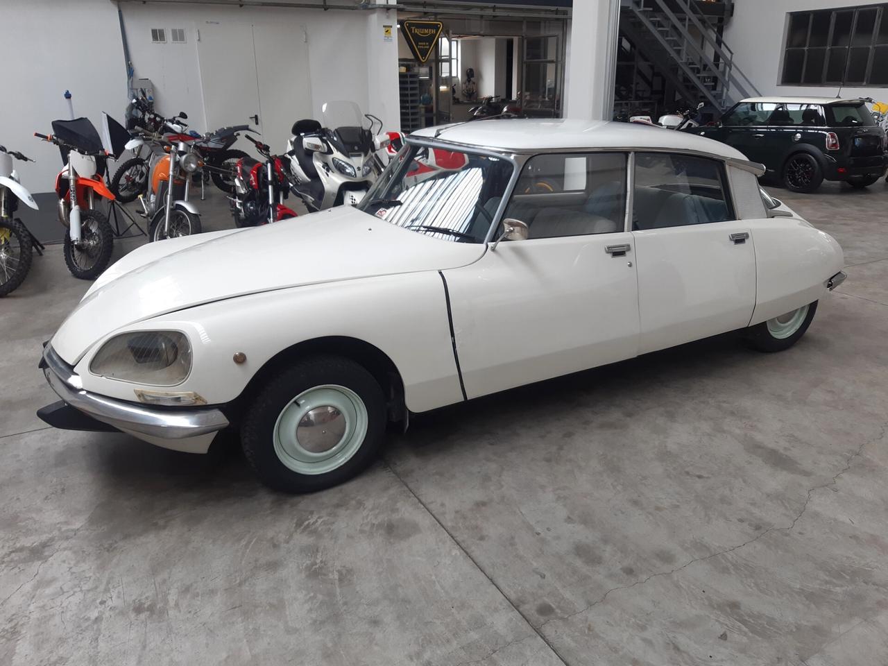 Citroen DS SPECIAL ( FD )