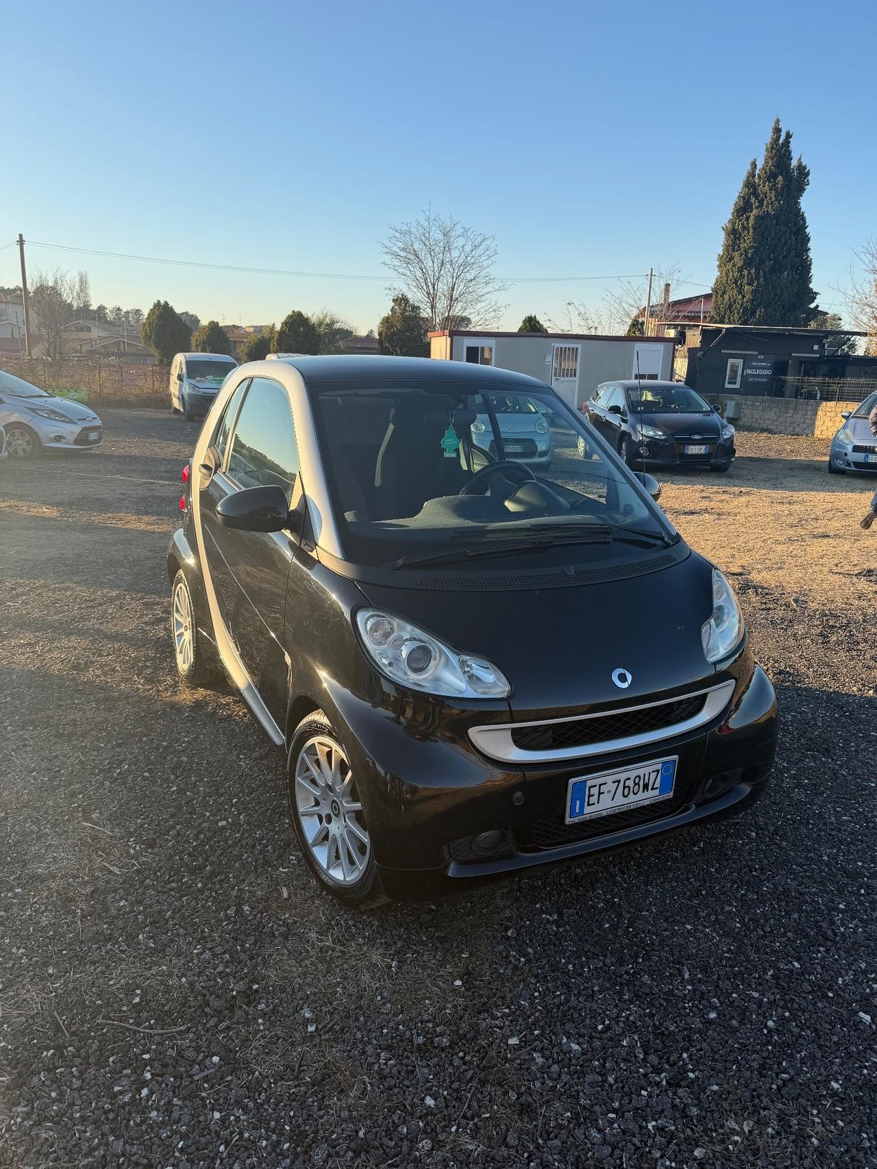 Smart ForTwo 52 kW MHD coupé Black Tailor Made
