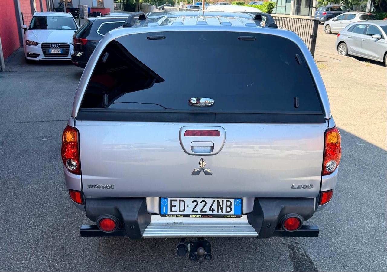 Mitsubishi L200 2.5 DI-D/178CV 4X4 DC Intense Plus