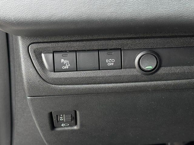 PEUGEOT 208 PureTech 82 Active Unicoproprietario,Iva esposta.