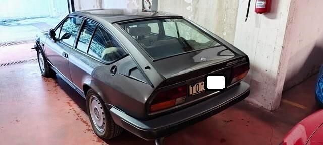 Alfa Romeo Alfetta GTV 2500 v6