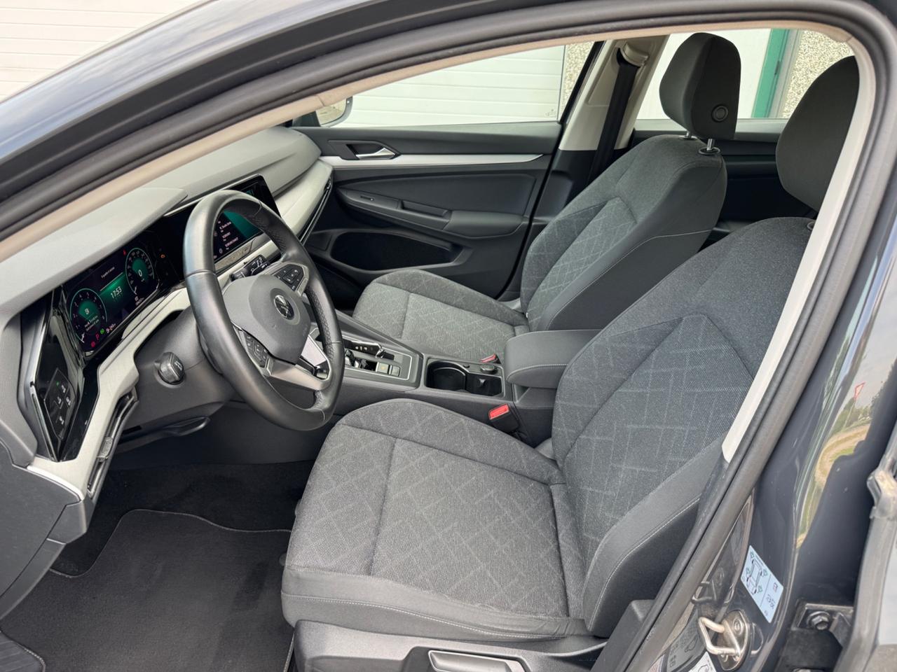 Volkswagen Golf 1.5 eTSI 130 CV EVO ACT DSG Life
