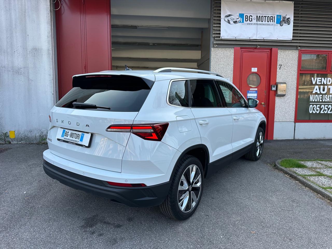 Skoda Karoq 1.5 tsi Executive dsg unipr. TETTO GARANZIA