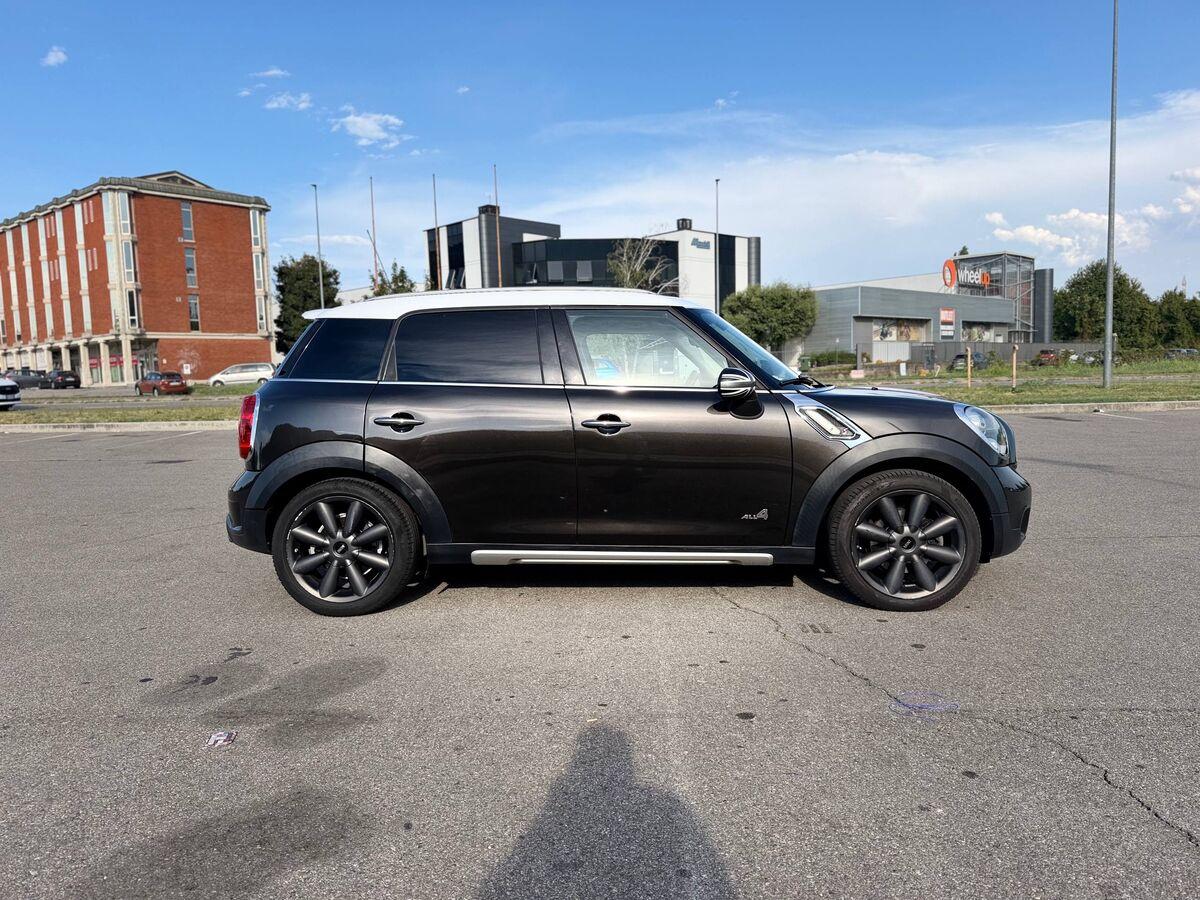 Mini Countryman 2.0 Cooper SD all4 E6