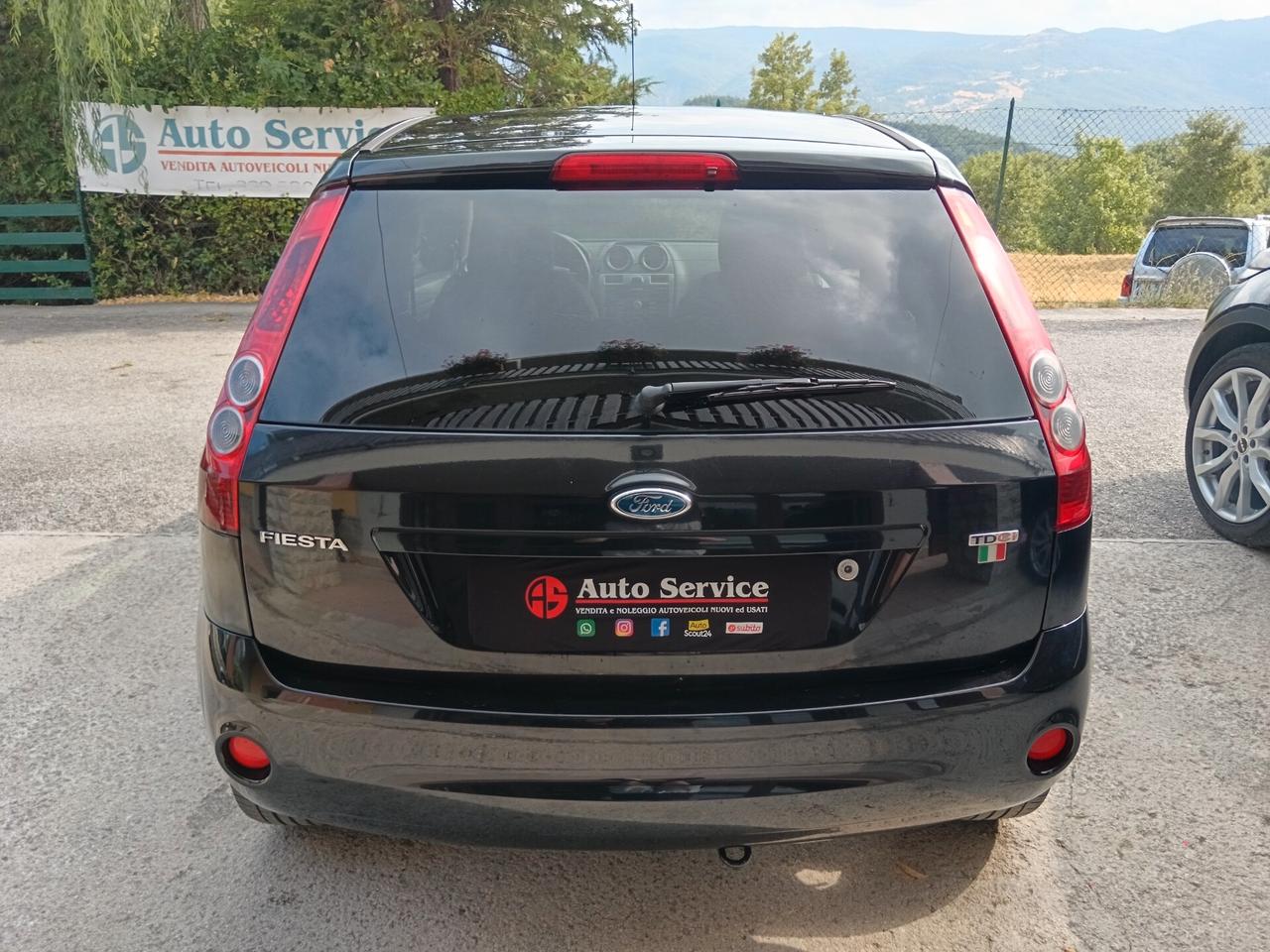 Ford Fiesta 1.4 TDCI 68CV TITANIUM NUOVISSIMA