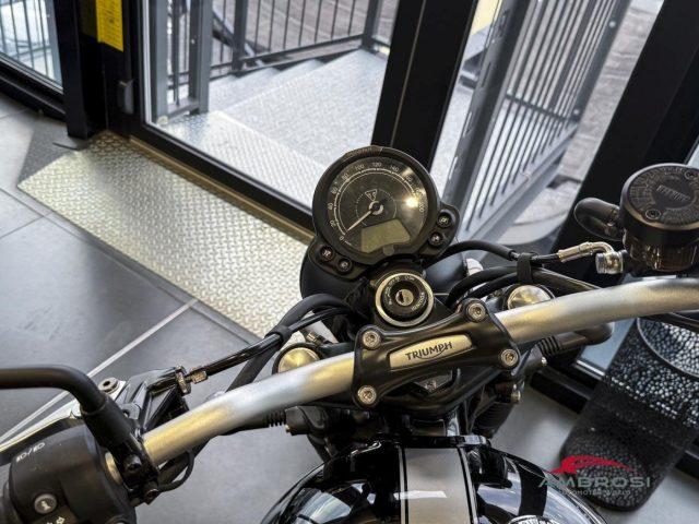 TRIUMPH Street Scrambler