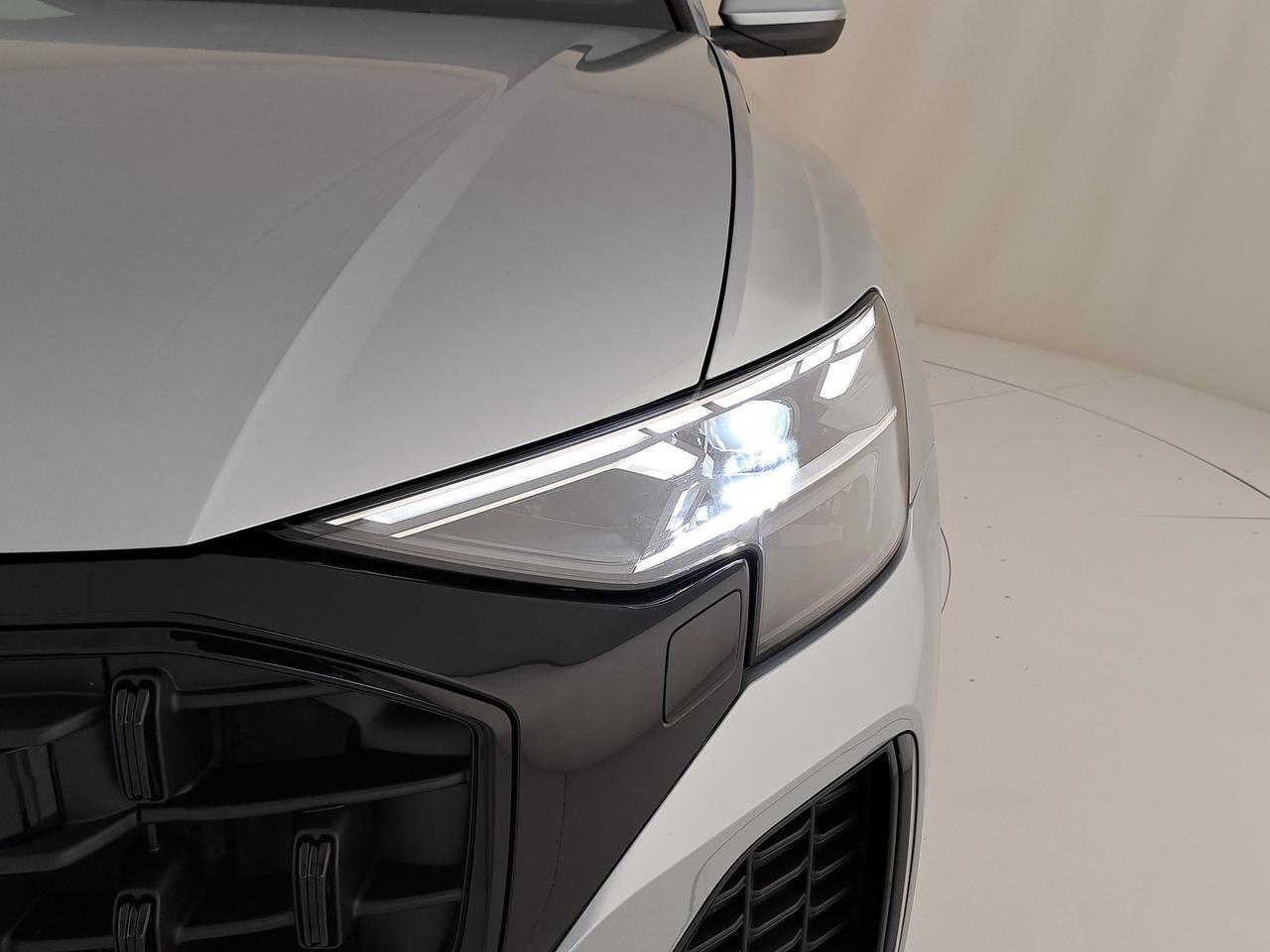 Audi Q8 3.0 tdi mhev s line edition quattro 231cv tiptronic