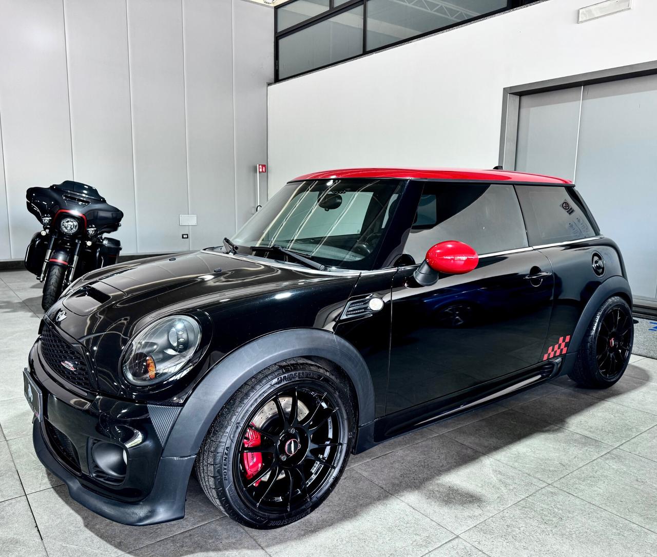 MINI John Cooper Works 1.6 211CV Elaborata